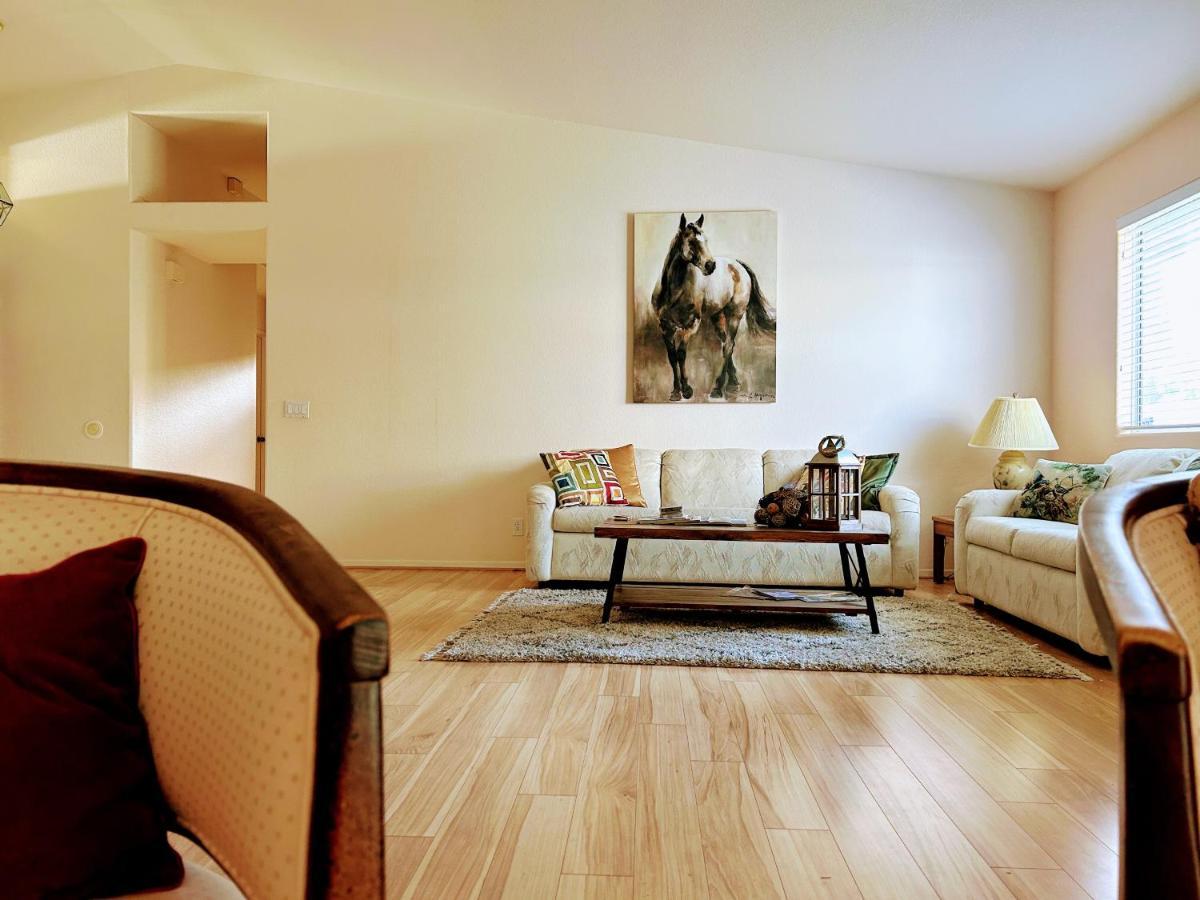 Golden Saddle Suite With Tv And Private Bathroom Hemet Kültér fotó
