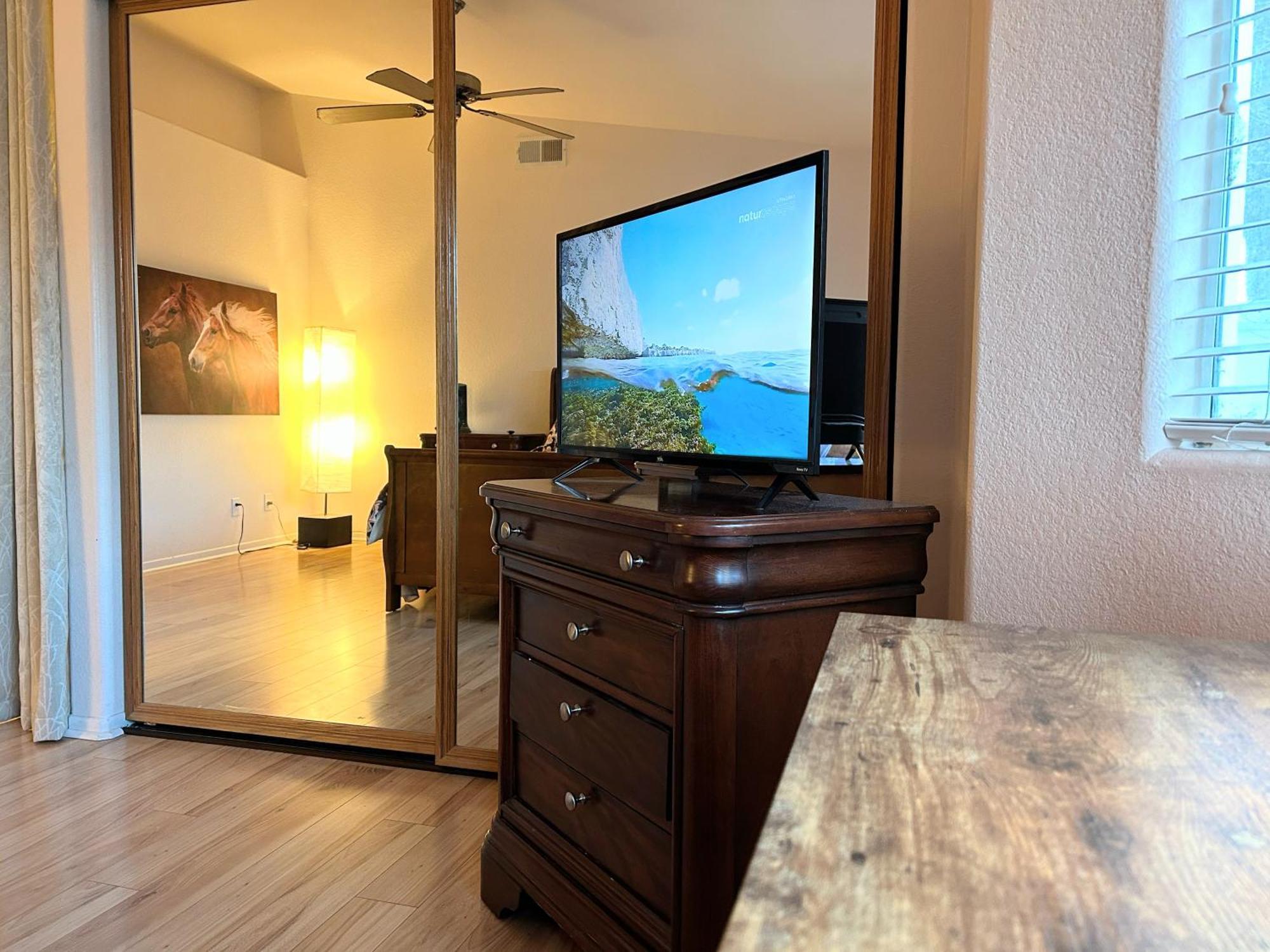 Golden Saddle Suite With Tv And Private Bathroom Hemet Kültér fotó